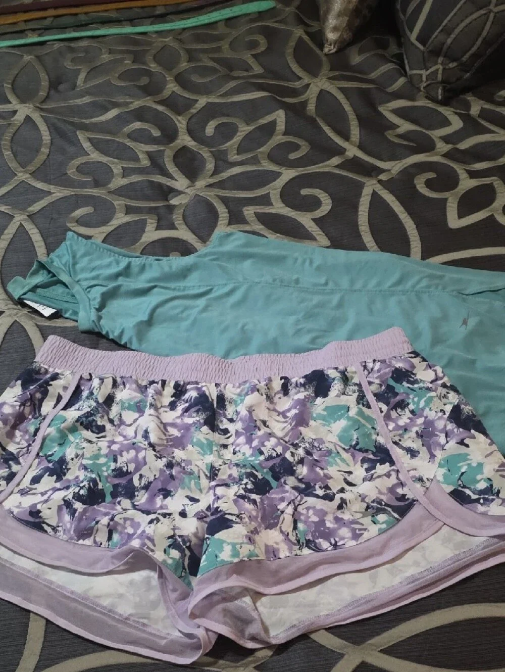 Activewear Women's Aqua & Lavender Print Leggings and Tank Sets